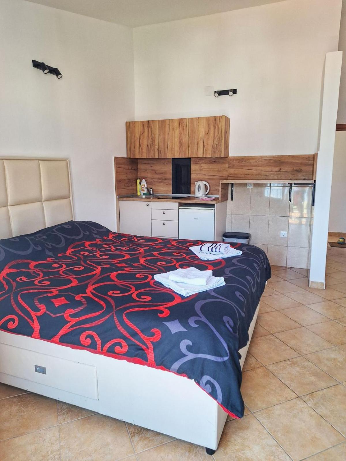 Apartmani Cupic Budva Eksteriør billede